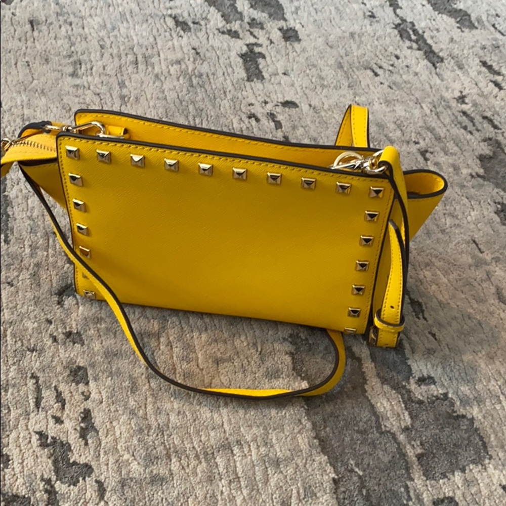 MK purse - Picture 2 of 3